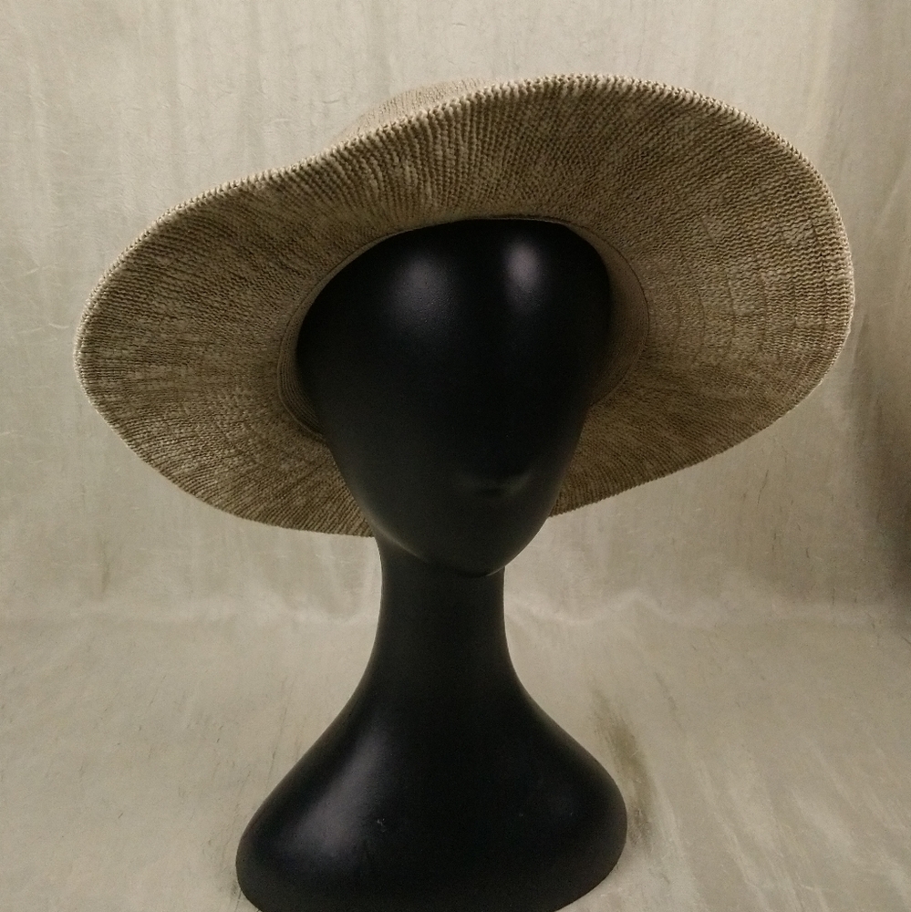 Disney Authentic Original Hat. - image 4